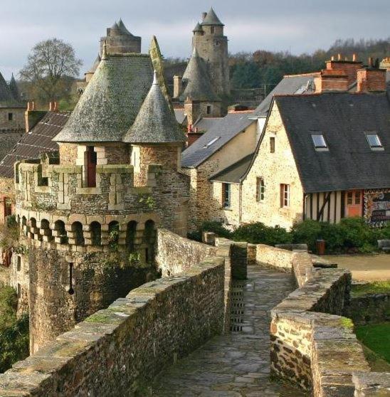 Chateau De La Chasse Beauvais Romagne  Esterno foto